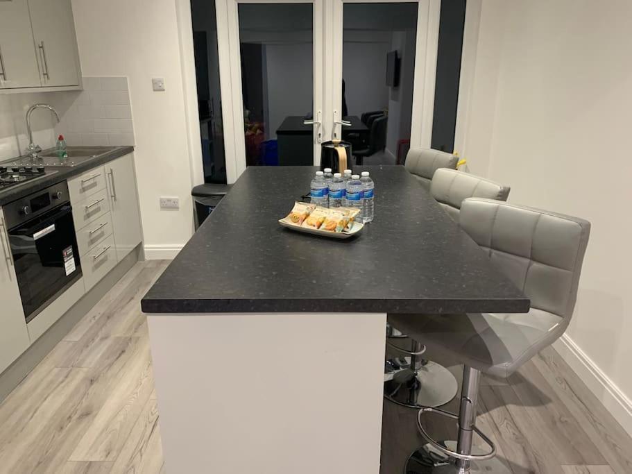 Beautiful 5Bedroom Hse-Contractor/Family/Corporate Dartford Extérieur photo